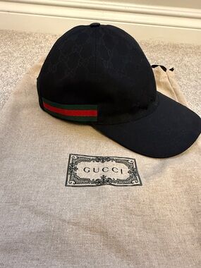Men’s Gucci Black Monogram baseball cap size L